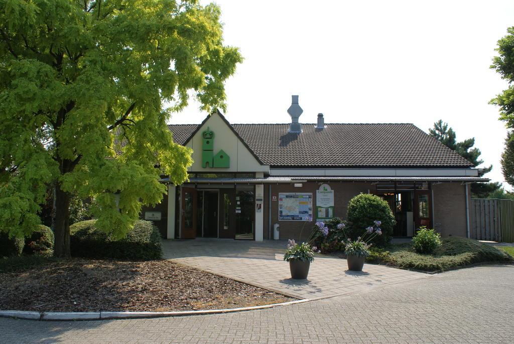 霍林赫姆康铂酒店及餐厅 外观 照片